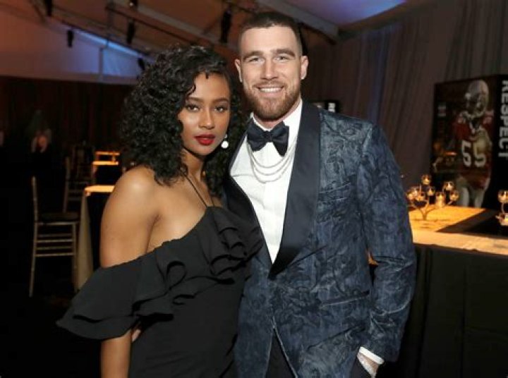 Dak Prescott's Girlfriend And Role Model