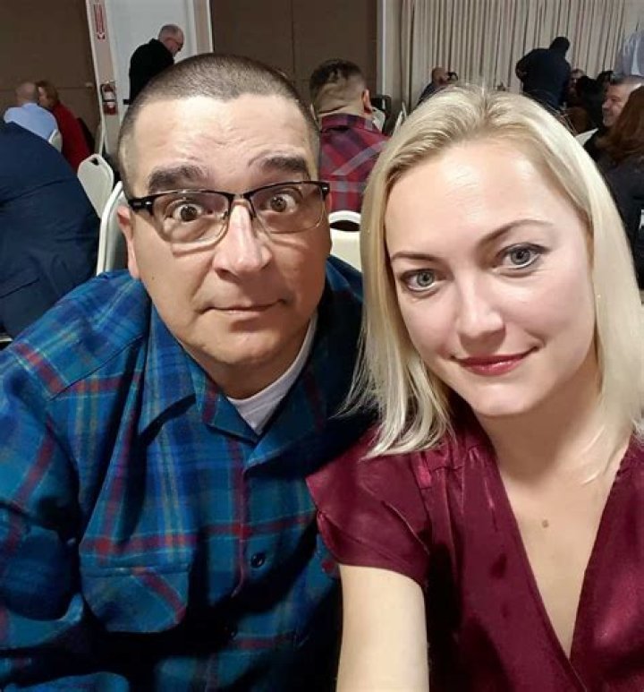 Does Dave Hester Have A Wife?