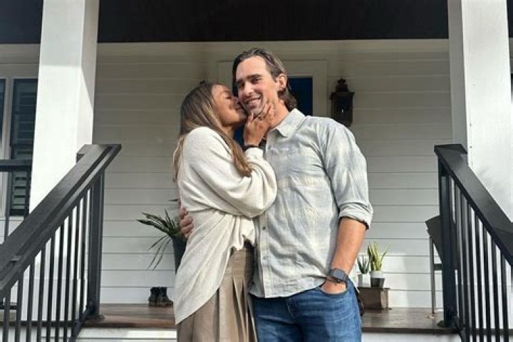 Emily Browning's Boyfriend: All The Details