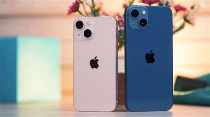 How much does the iPhone 13 mini weigh?