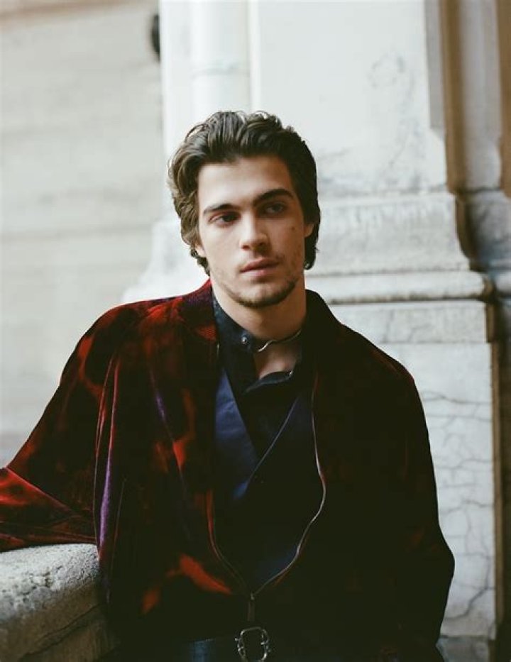 How Old Is Lorenzo Zurzolo? Find Out His Real Age