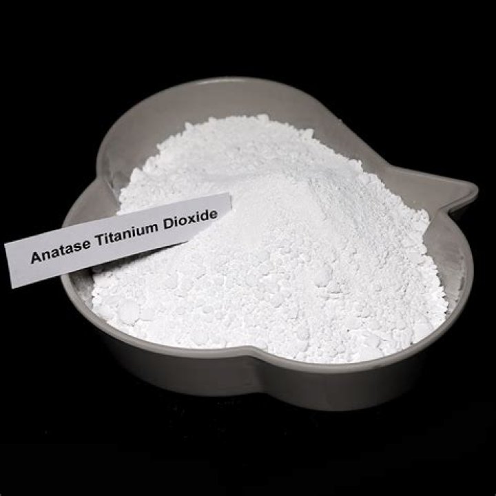 Is titanium dioxide a skin irritant?