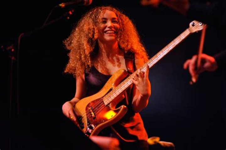 Tal Wilkenfeld's Partner | Romantic Partner Revealed