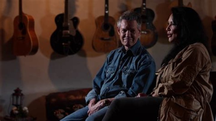 The Heartbreaking Story Of Mary Davis, Randy Travis's Devoted Wife