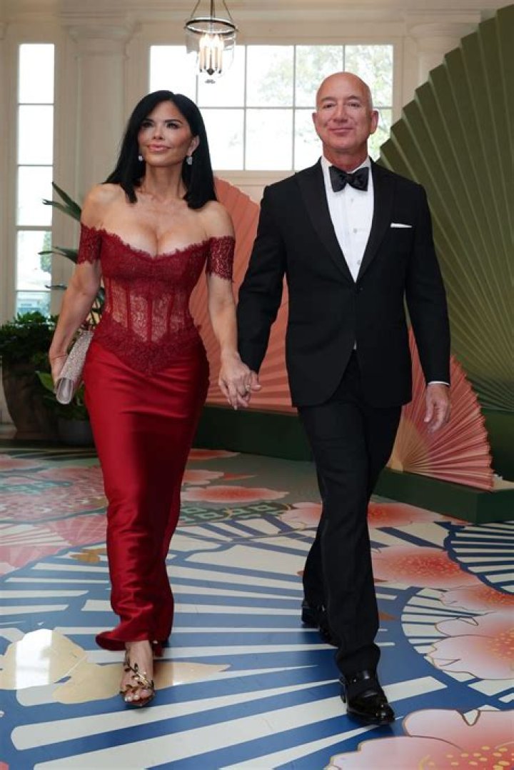 The Radiant Style Of Lauren Sanchez At The White House