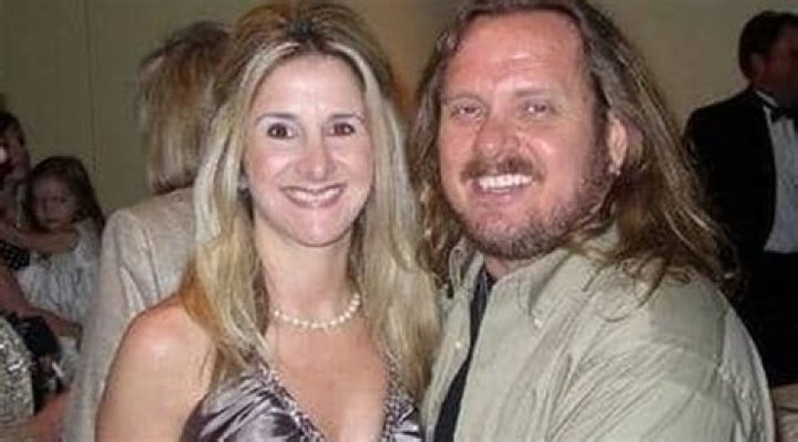 The Ultimate Guide To Lisa Van Zant: Biography, Music, And Legacy