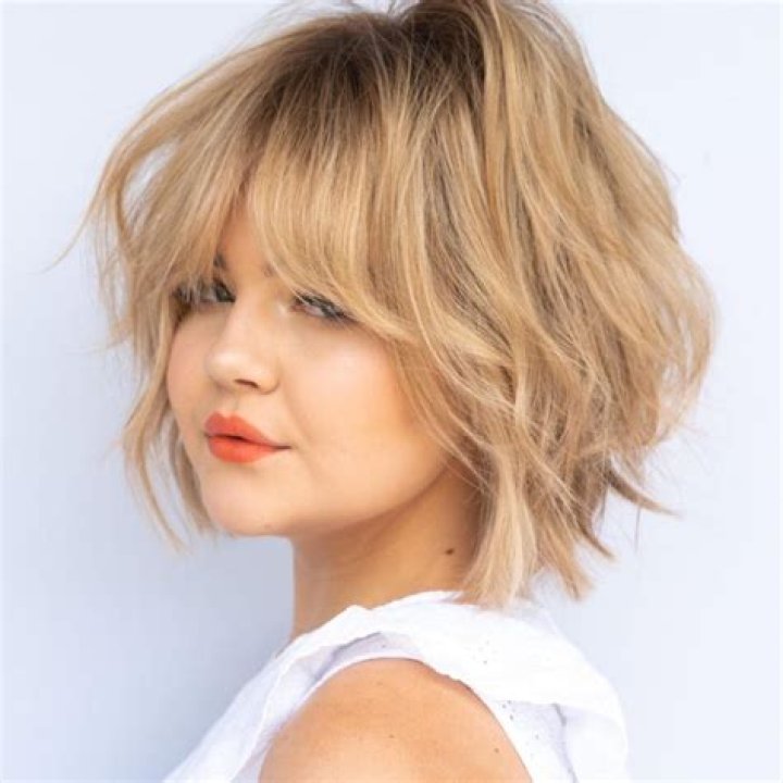What is a layered bob?