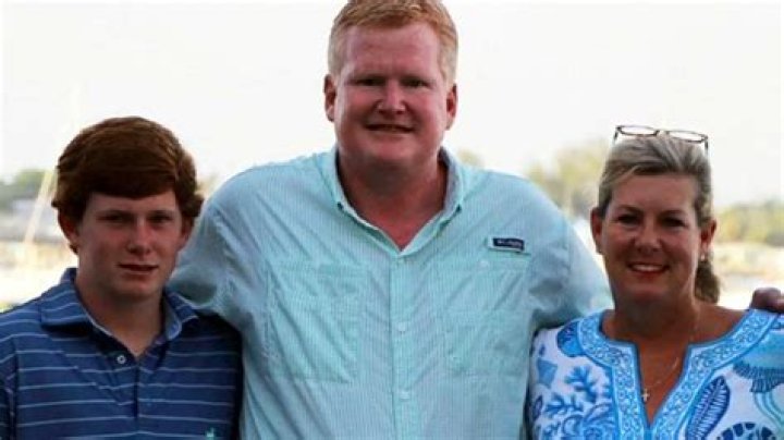 Who Is Alex Roe's Better Half? His Wife Explored